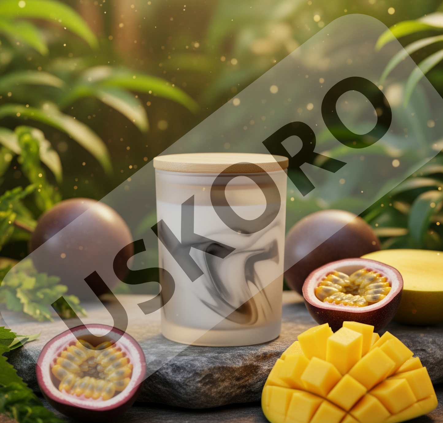 „Tropical Sorcery-Passionfruit & Mango svijeća s tropskim mirisom u mat staklu“