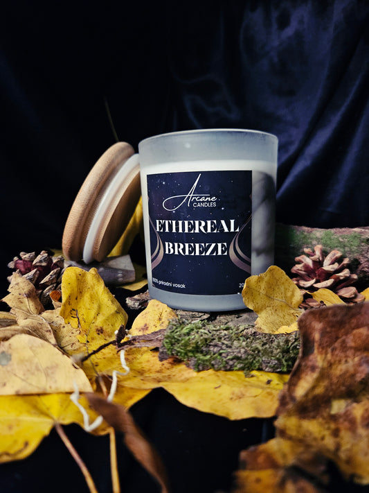 Arcane Peppermint & Eucalyptus – bočni prikaz mirisne svijeće s mramornim efektom voska i bamboo poklopcem, ručna izrada