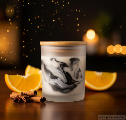 Arcane Citrus Eclipse – prirodna handmade mirisna svijeća od sojinog voska s osvježavajućim i toplim mirisom naranče i začina, stvara luksuznu atmosferu